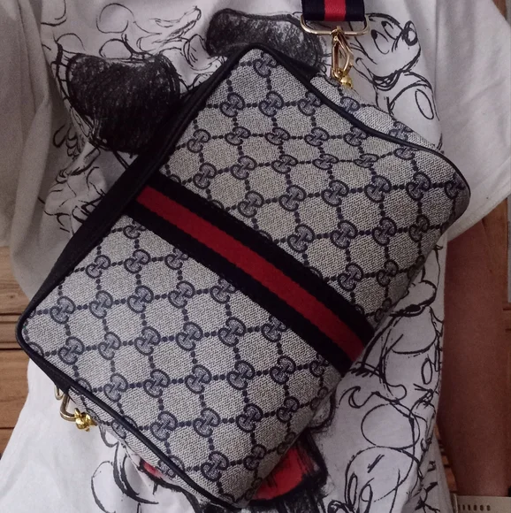 Authentic Vintage Gucci GG Monogram Supreme Web Clutch Fanny Bum Belt Crossbody - Picture 4 of 12